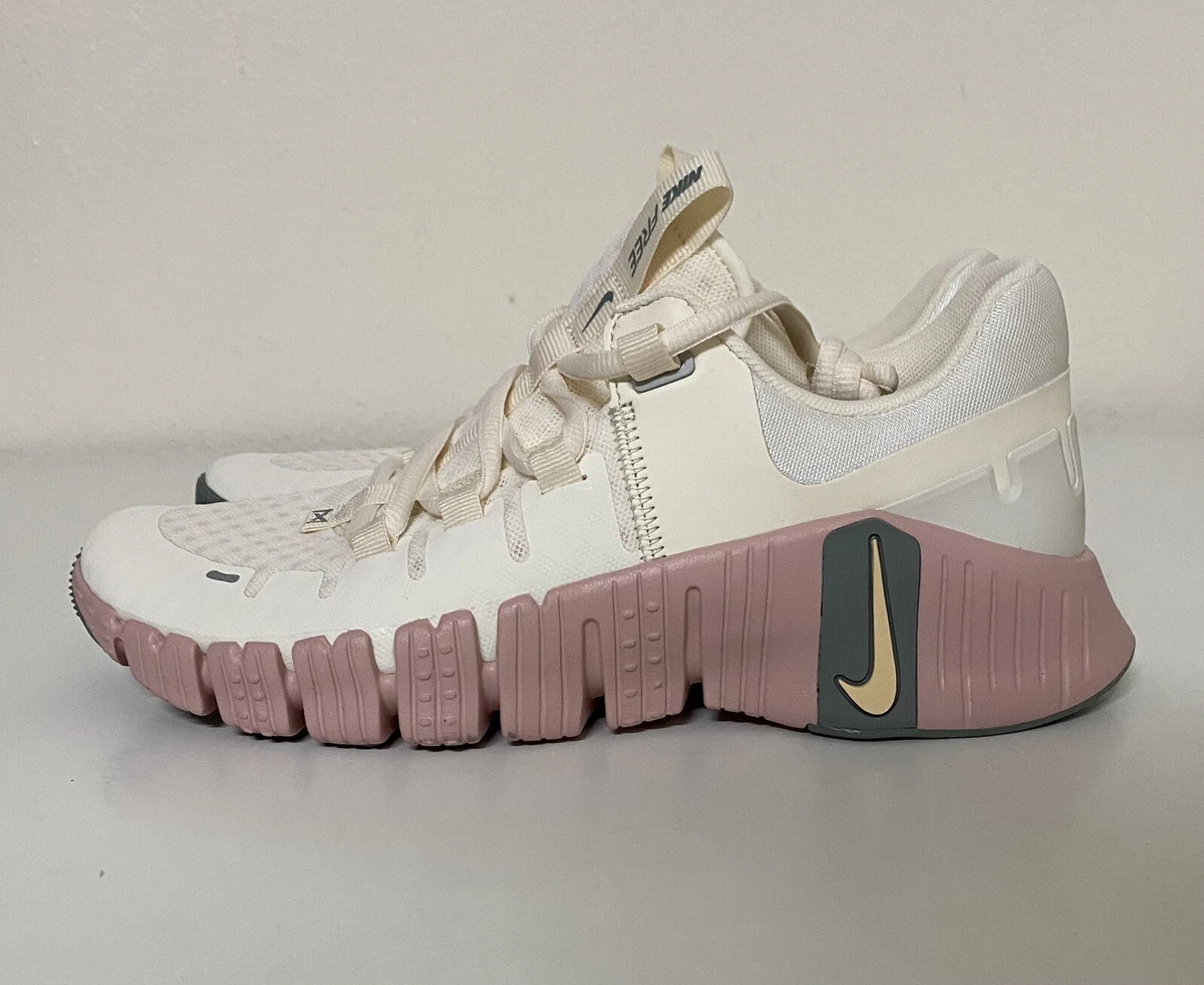Nike women shop metcon 5