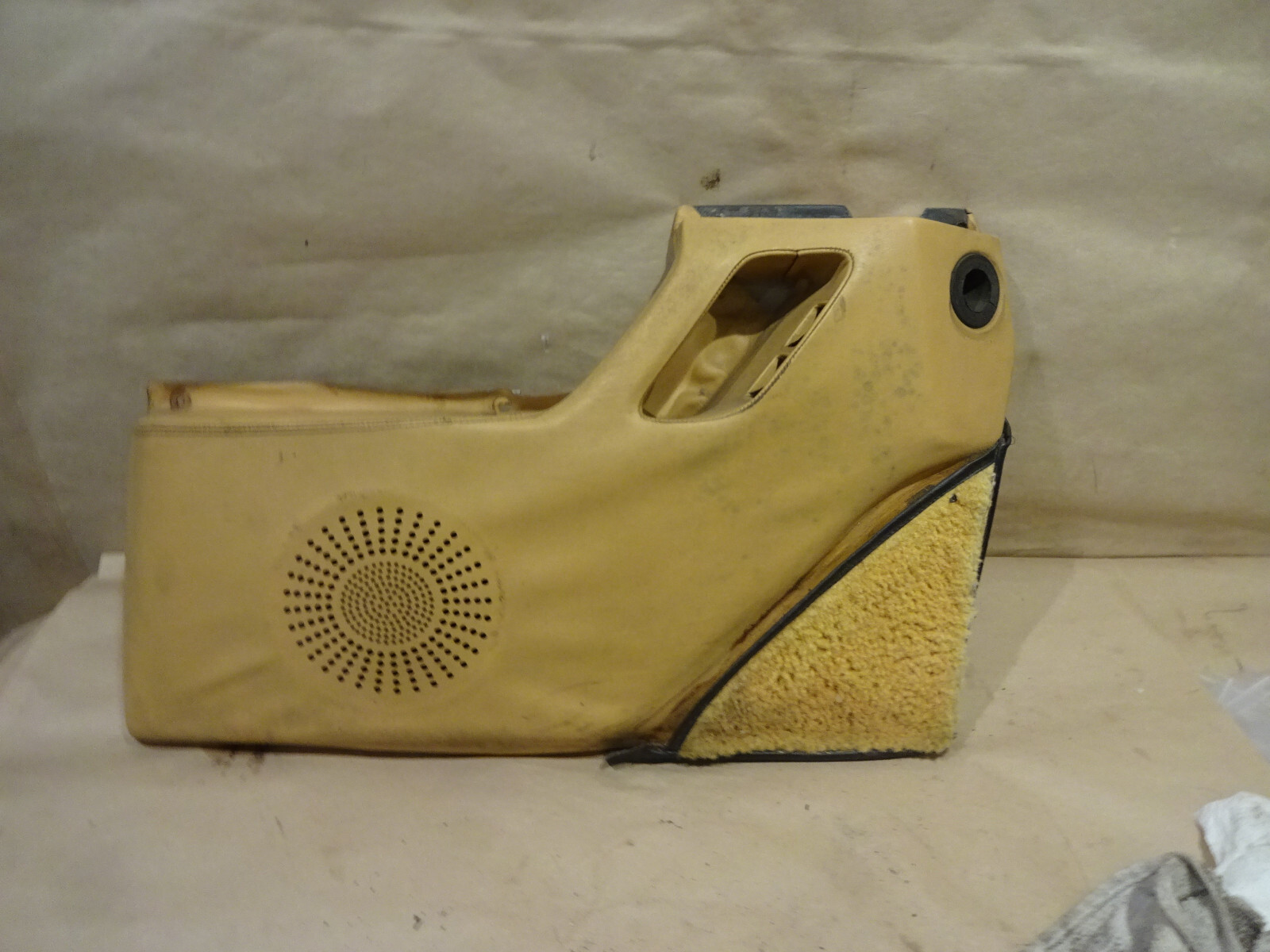 Ferrari Mondial t - LH Door Front Interior Panel - Beige - P/N  62676300