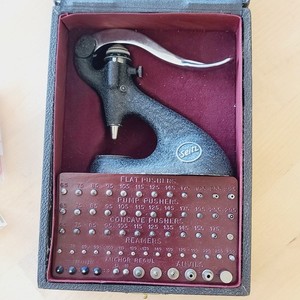 Ancien outils d'Horloger-Watchmaker tool- Horlogerie - lot 11 (1