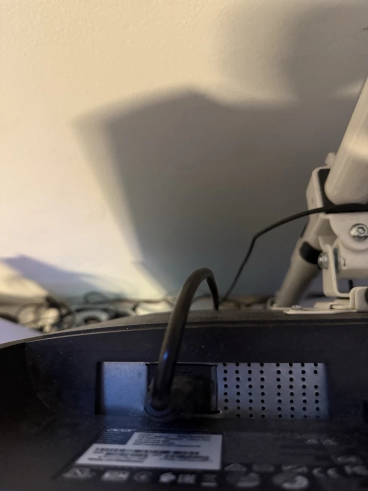 Two Acer Nitro 27" 180Hz IPS Gaming Monitor 1920 x 1080 Full HD read Description - Image 4 of 4