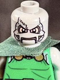 LEGO Dr. Doom Minifigure Marvel Super Heroes Green Cape  Plastic Fabric 76005