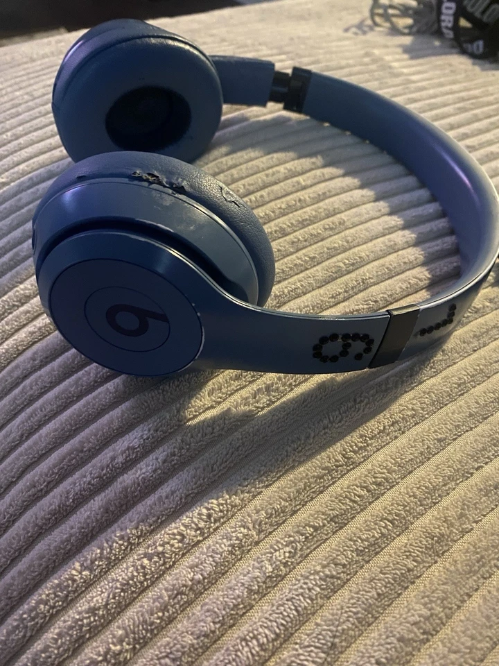 Beats by Dr. Dre Studio Pro Wireless Bluetooth Headphones - Black MQTP3LL/A - Image 2 of 3