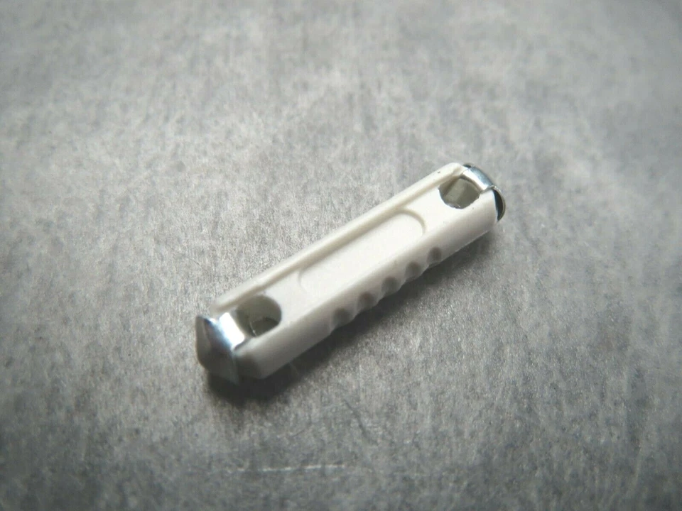 8A 16A 25A Euro Fuse for Audi VW Porsche Made in Germany Pack of 24 Ships Fast! - Image 3 of 4