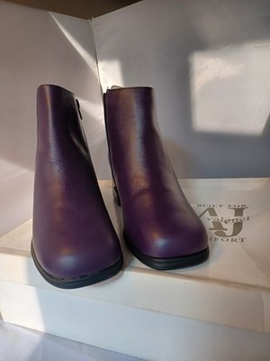 AJ Valenci_Built for Comfort_Women's Eggplant Leather Ankle Boots, Size 8.5M