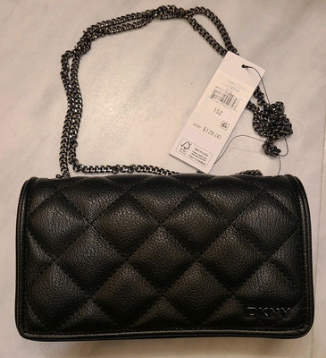 $128 DKNY Black Rectangular Quilted Rivi Chain Clutch Bag Purse R43GZH39 NWT