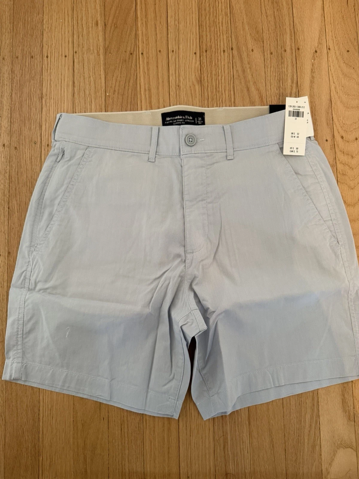 Abercrombie A&F 7 Inch All Day Short Size 31 Light Blue