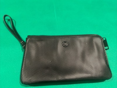 Lululemon Double Up Pouch Black / Debossed Diamond