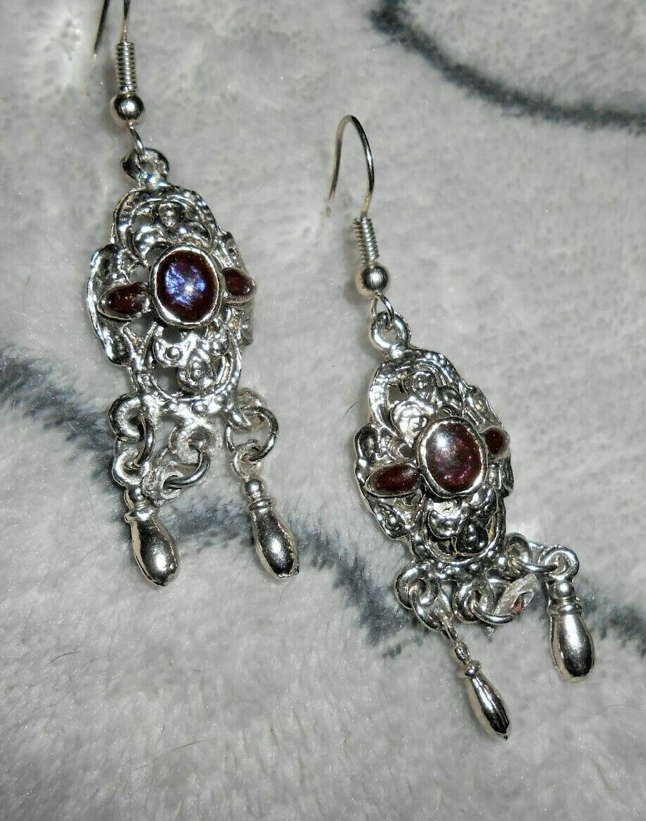 Hang down earrings outlet
