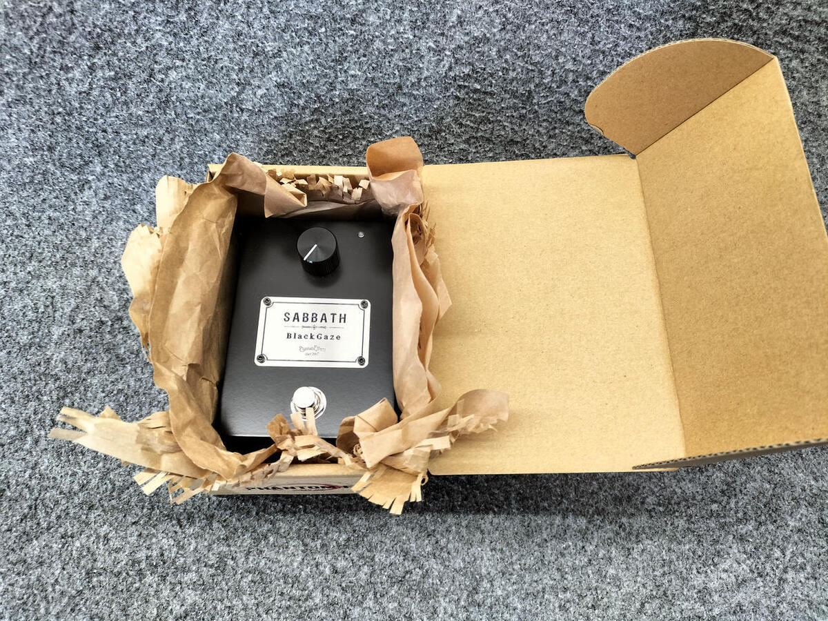 PHANTOM FX BLACK GAZE Fuzz Guitar Effect Pedal | eBay PHANTOM FX BLACK GAZE Fuzz Guitar Effect Pedal | eBay