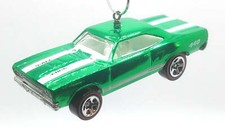 Christmas Ornament for 1970 Plymouth Roadrunner Green White Stripes