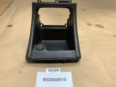 年末・年始SALE ビンテージ コンソールキャビネット 剥離 2002 TOYOTA CAMRY CENTER CONSOLE STORAGE COMPARTMENT BEZEL TRIM