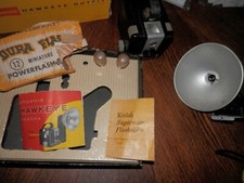 VINTAGE KODAK BROWNIE HAWKEYE CAMERA OUTFIT W/ ORIGINAL BOX  AND FLASH KIT