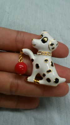 Super cute  vtg. KJL Kenneth Jay Lane enamel crystal dog  pin brooch 
