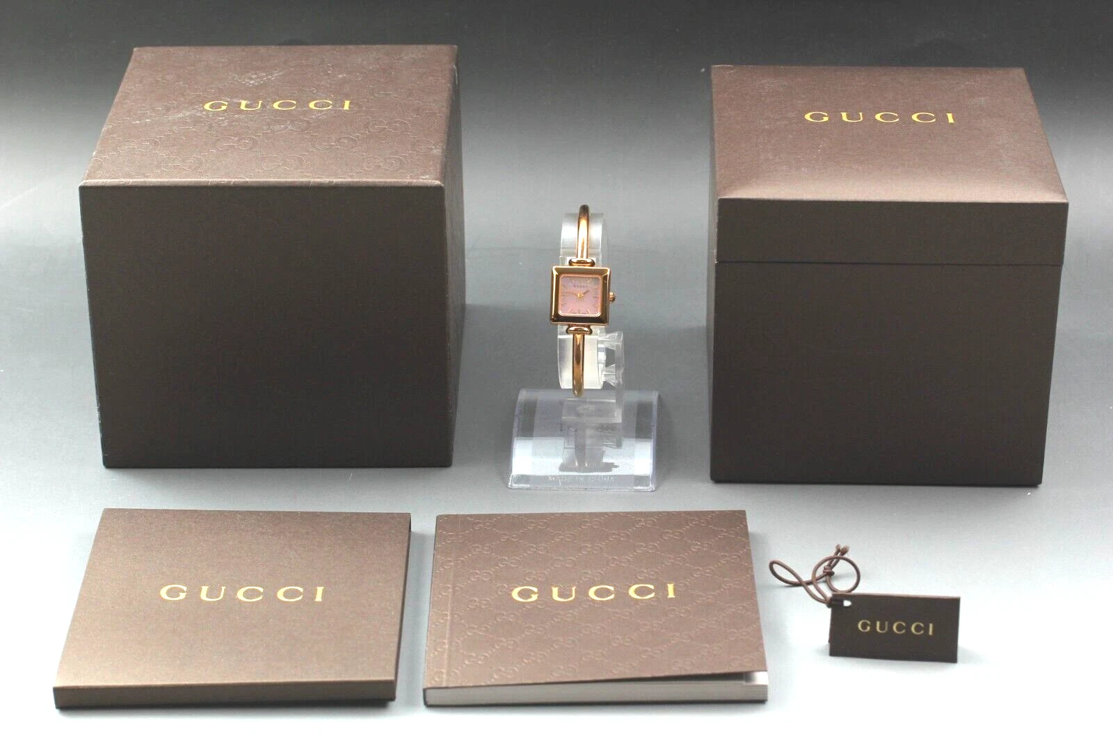 Ensemble complet [boîte comme neuve] montre femme vintage GUCCI 1900L or rose cadran coquille rose Qz