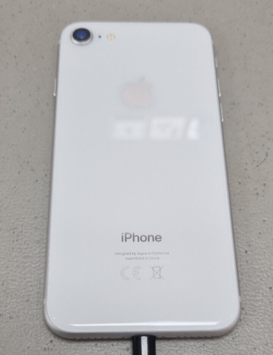 Apple iPhone 8 A1905 - 64GB - Silver (Unlocked) Used mint