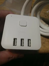 New Bull Magic Cube Surge Protector Model GN-USU303U 5FT Cord