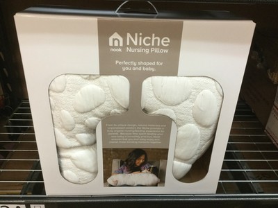 niche feeding pillow