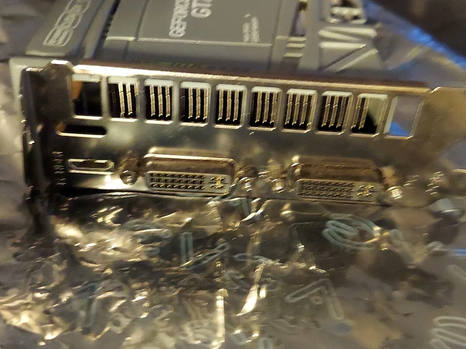 Tested GOOD Galaxy NVidia GeForce GTX 465 1GB DDR5 PCIe Video Graphics Card GPU - Image 4 of 4