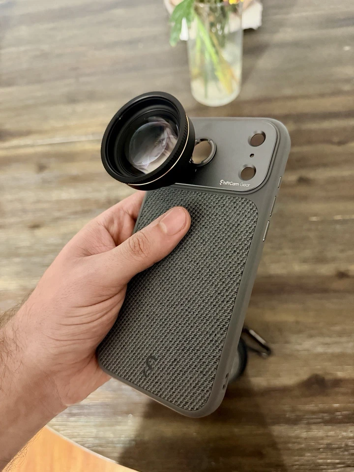 Funda ShiftCam S-Mount 60 mm teleobjetivo + SnapGrip para iPhone 17 Pro Max Foto 3 de 4
