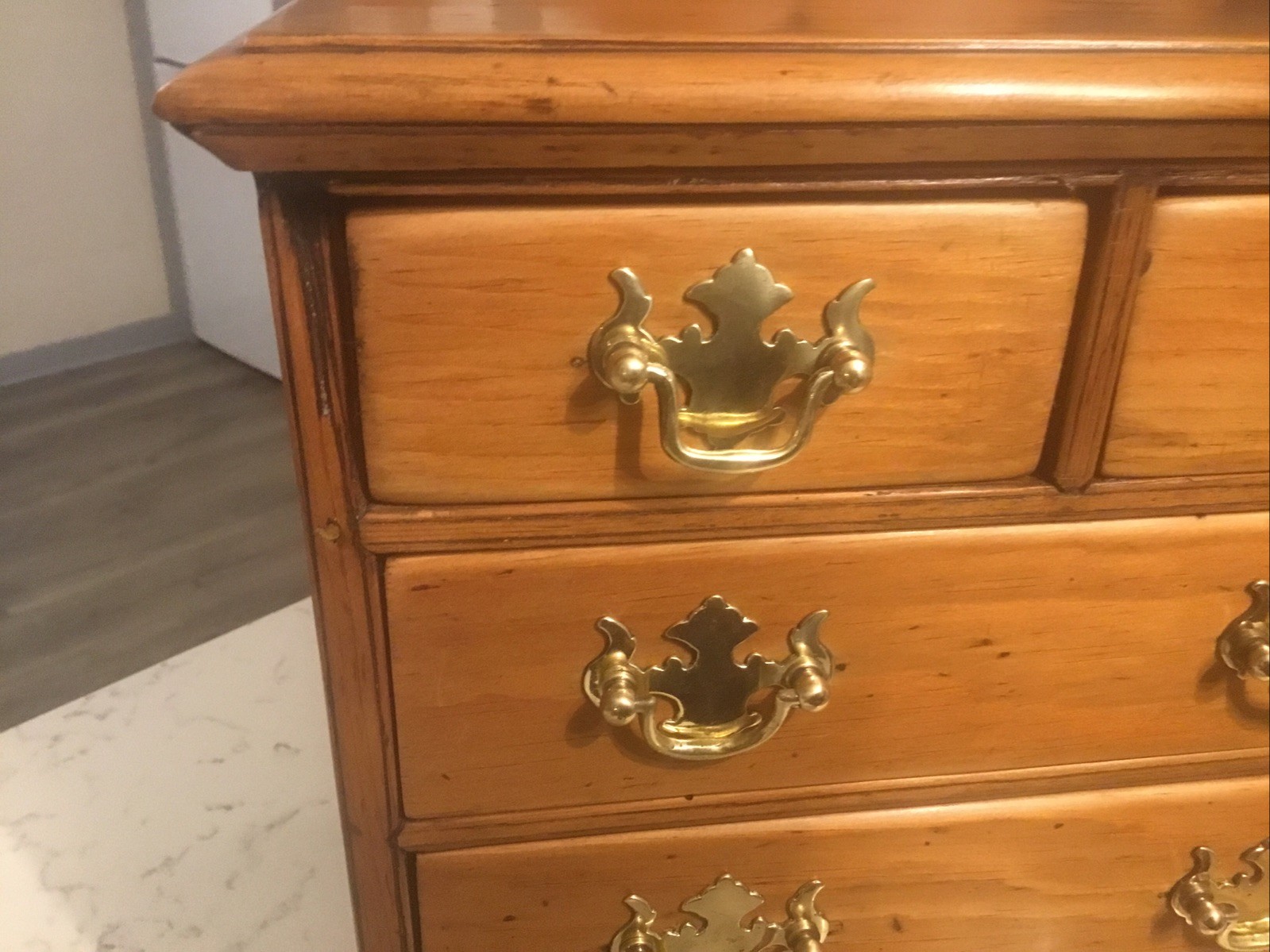 A BEAUTIFUL ANTIQUE PINE MINIATURE CHEST OF DRAWERS, APPRENTICE PIECE CIRCA-1870