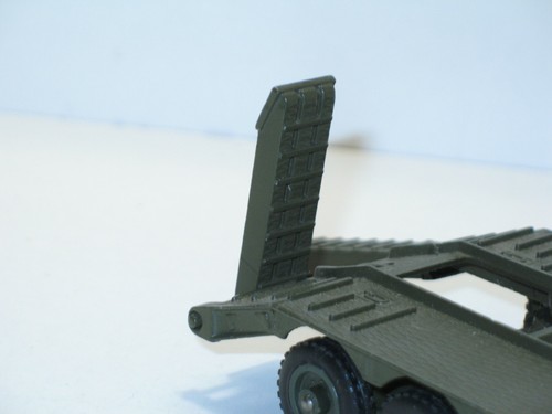 Miniature Solido 1/50 - Berliet Porte Char T12 Militaire Kaki, échelle Collection