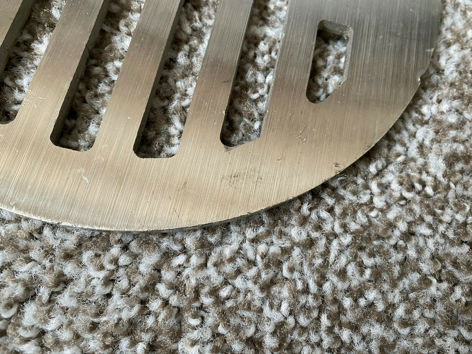 ZURN STRAINER 8" DIAMETER 3/16" THICK ROUND BRASS FLOOR DRAIN COMMER 56989-09