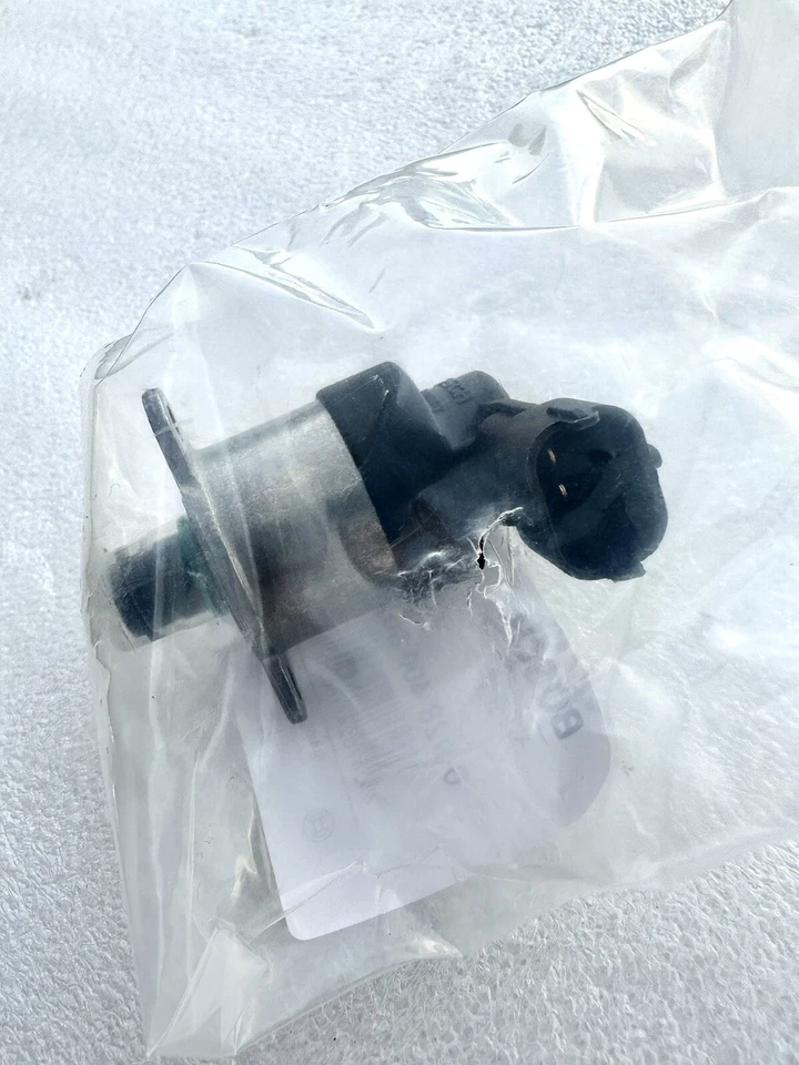 New Fuel Pump Pressure Regulator Control Valve 0928400802 Peugeot Citroen 1.6HDI - Image 3 of 4