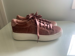 steve madden pink velvet sneakers