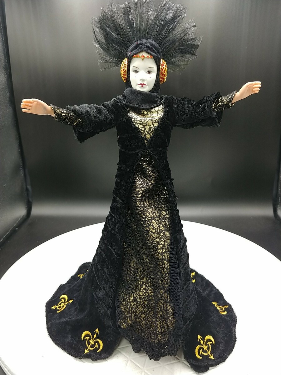 Hasbro 1999 Star Wars Episode 1 Queen Amidala Black Travel