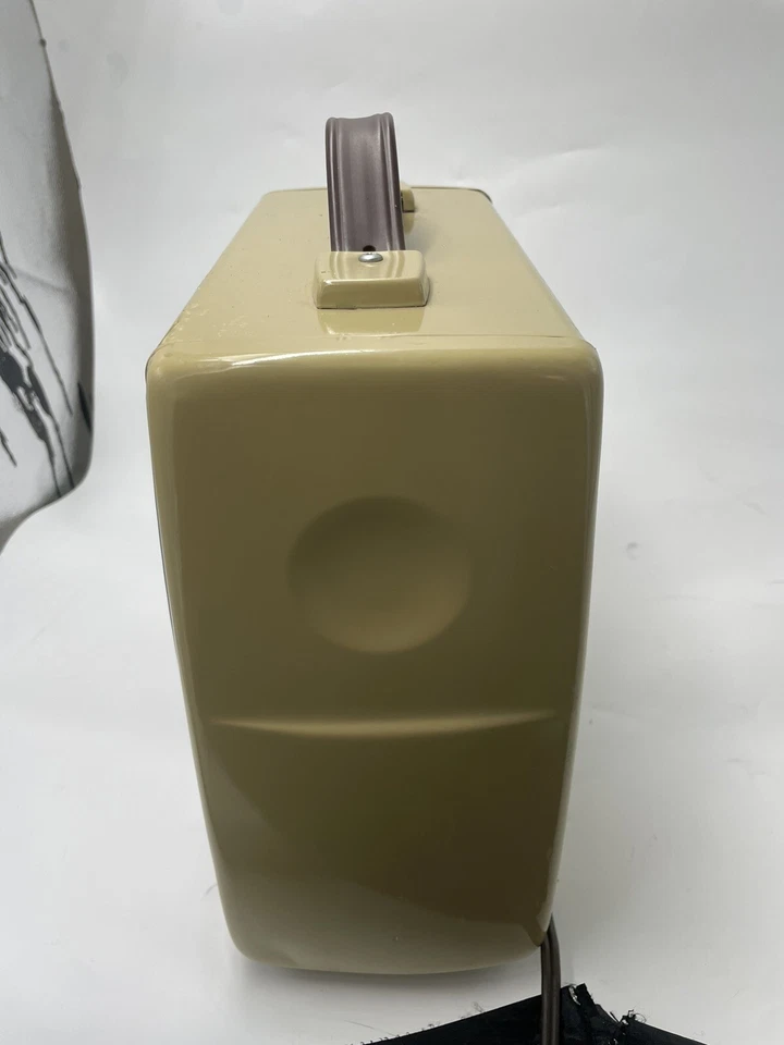 РЕДКИЙ ВИНТАЖНЫЙ РЕТРО ТАМАДА ОБОГРЕВАТЕЛЬ 1320 ВТ МОДЕЛЬ 9b1 12V 50-60 Гц 1960-е годы - Изображение 2 из 4