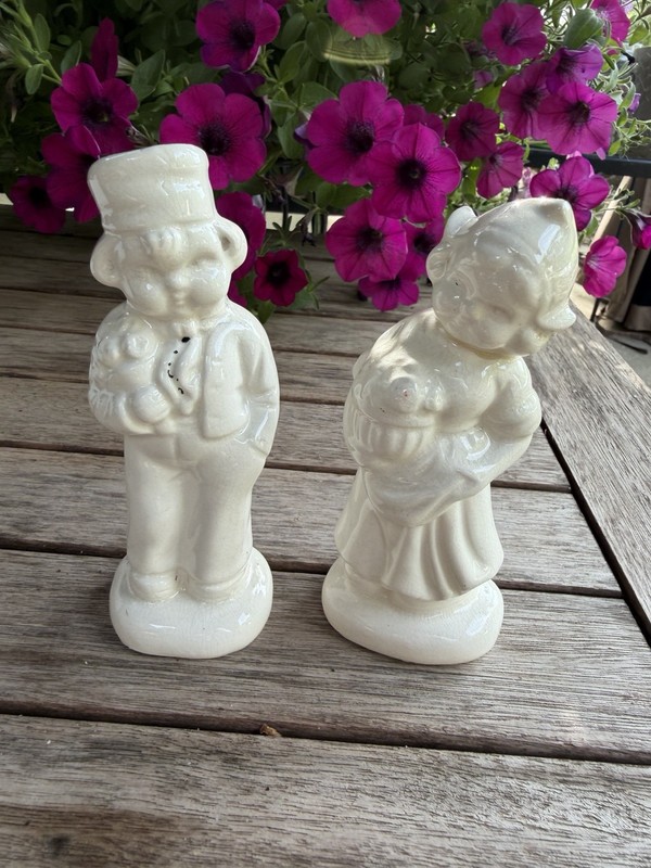 Vintage Holland Dutch Boy Girl 🧂Salt & Pepper Shakers Ceramic - No Box