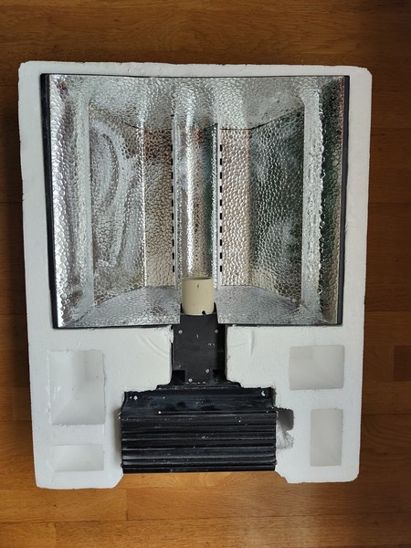 Foco/ luminaria BCDM-315WLA cultivo hidropónico