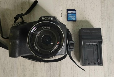 Sony Cybershot DSC-HX200V 18.2MP 30x Zoom Digital Camera - Black w/ Charger & SD