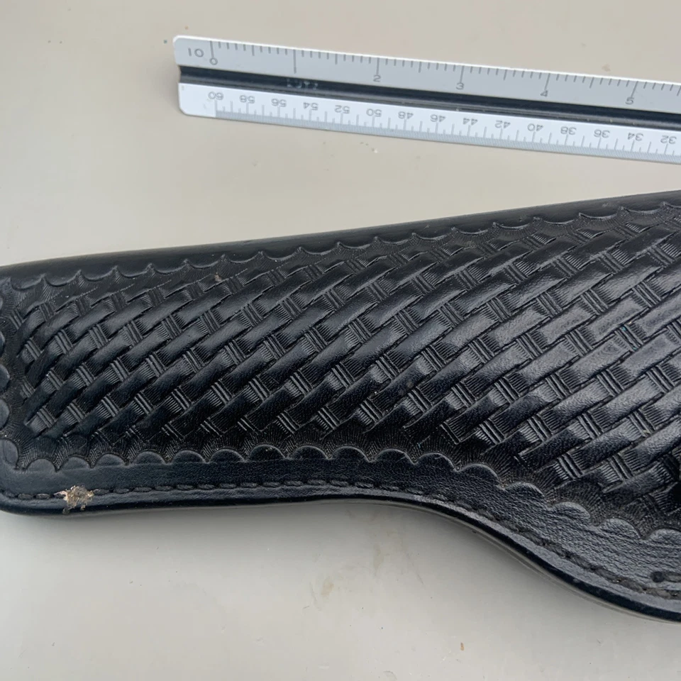 Smith And Wesson Black Leather Basket Weave Gun Holster B16 26WLH - Image 4 of 4
