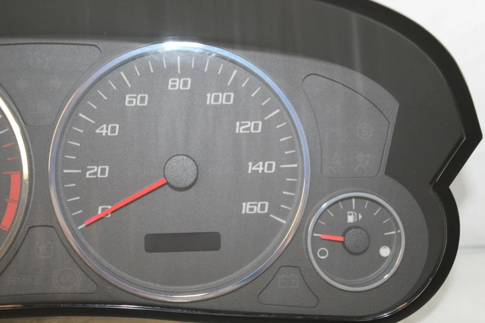 Cuadro de instrumentos velocímetro medidores 04 05 Cadillac CTS SRX 126.682 millas Foto 2 de 4