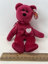 Ty Beanie Baby Valentina Bear 1999 Valentines Swing Tag in Plastic Case