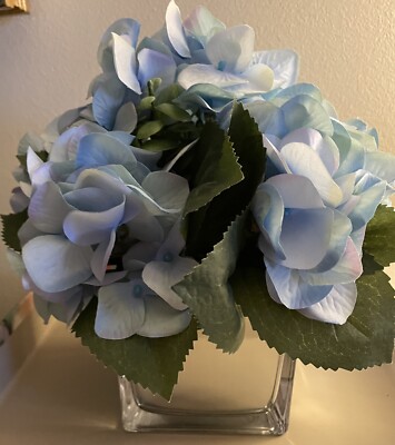 NWOT 10  Faux Blue Hydrangea Arrangement in Silver Mercury Glass Vase Lovely!