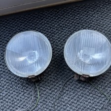 A pair of HALOGEN FOG LIGHT .FER Round Spotlight Classic Car Rare Vintage