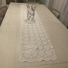 Crochet Knit Lace Table Runner Hand Made White Cotton 69x15 Inch Perfect cond.