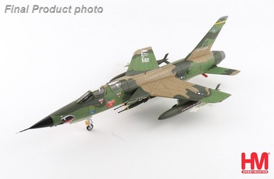 Hobby Master HA2553 USAF Republic F-105F Thunderchief Fighter-Bomber 1/72nd