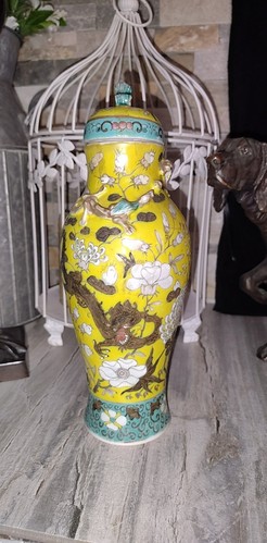 19th Chinese yellow ground enamel famille rose gilt Dragon Small vase Urn Style - Picture 1 of 24