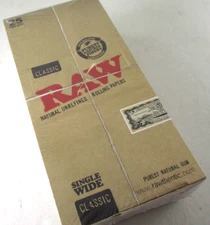 RAW CLASSIC single wide natural unrefined rolling papers (box of 25)