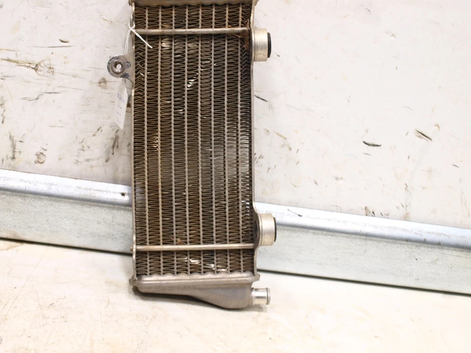 Боковой радиатор 2010 KTM 250 SXF без заполнения No6220 - Изображение 3 из 4