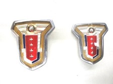 52 53 1952 1953 Mercury Montclair Monterey Front Fender Crest Emblem New