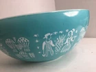 Pyrex Amish Butterprint set of 4 Cinderella Bowls in very nice condition