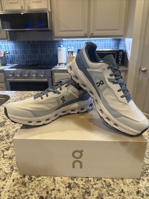 Men s On Cloud: Cloud Vista 2 Limited Edition. Men s Size 13M. Retail 160.00