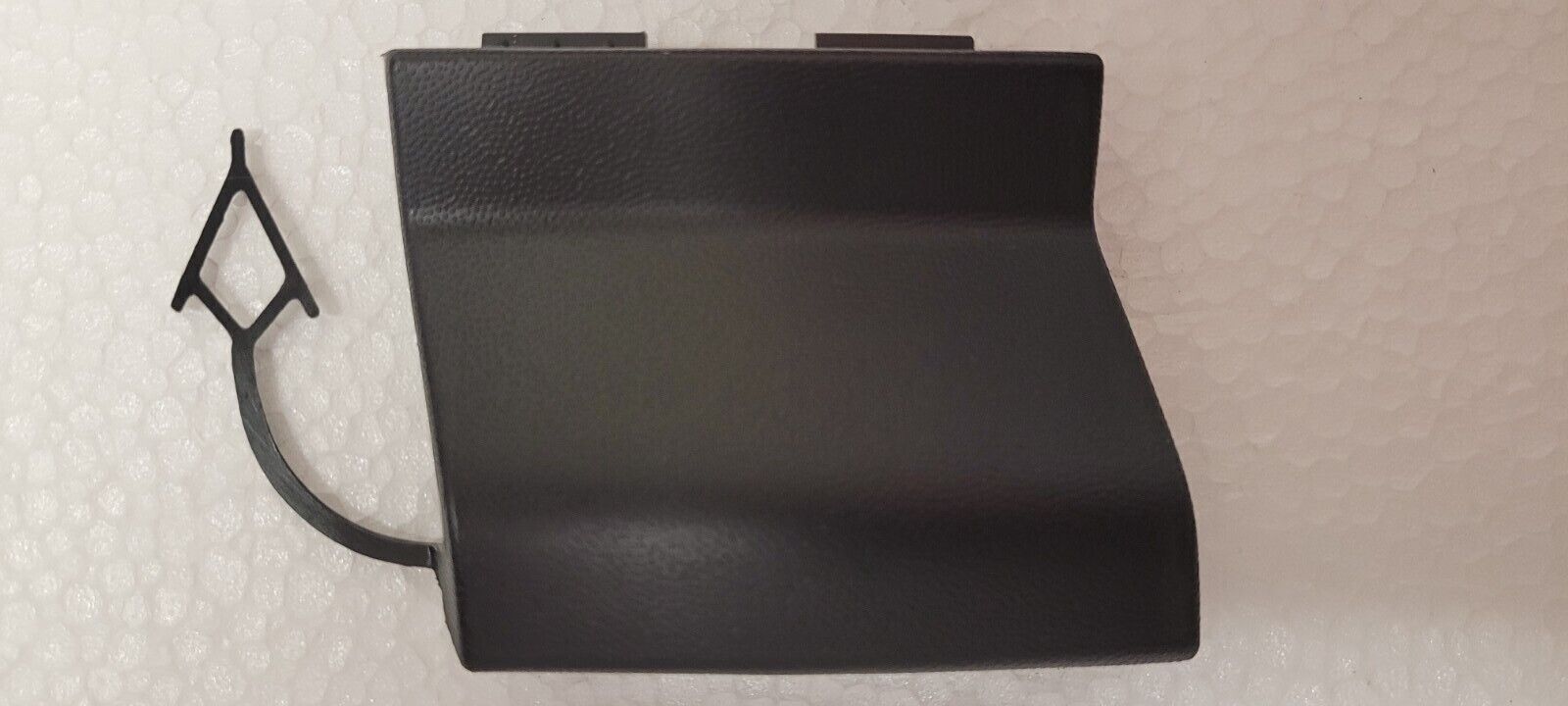 Original VW - 7E0807241 9B9 - Abdeckung für Abschleppöse anthrazit ...