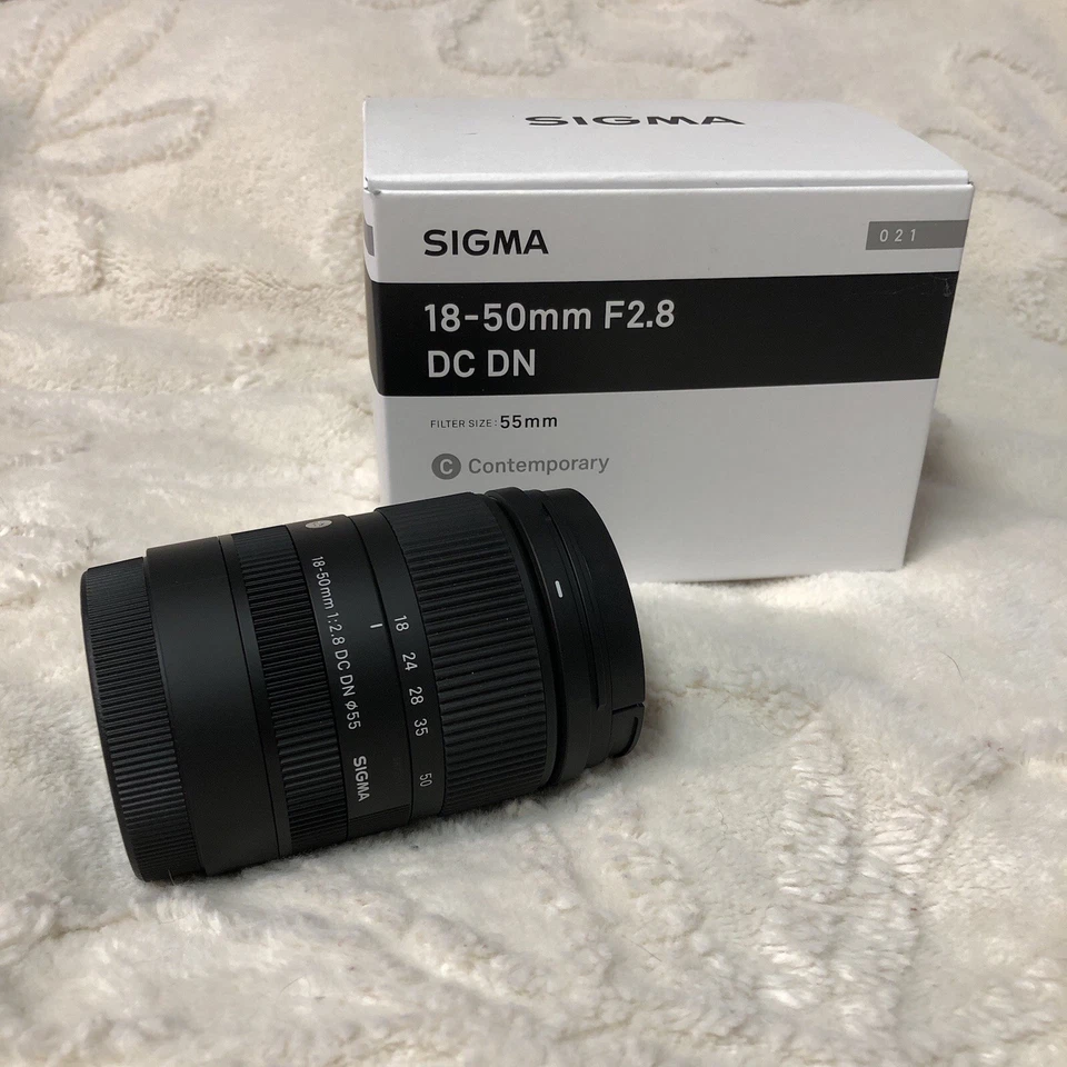 Объектив Sigma 18-55 мм F2.8 (с УФ-фильтром) - Изображение 2 из 4