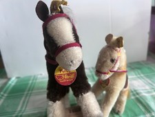2 steiff horses