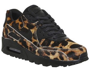 nike air max 90 snow leopard black sail